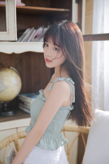 《女子监狱》