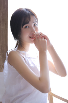 林妍柔胸
